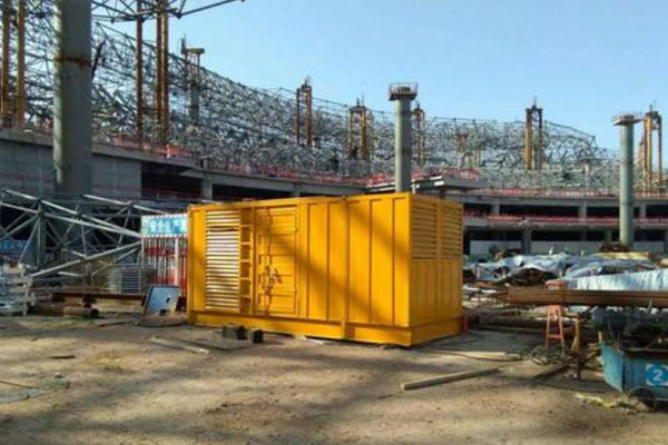 福田发电机出租如何判断空气滤清器是否需要更换？